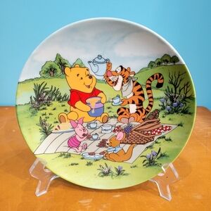 Bradford Exchange, "Pooh's Picnic" Collectors Plate